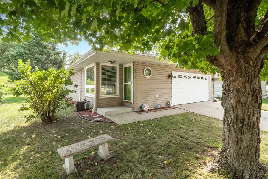 3955 S 17th Pl, Sheboygan, WI 53081