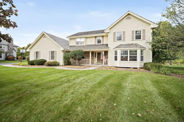 Mequon, WI 53092,10829 N Haddonstone Pl