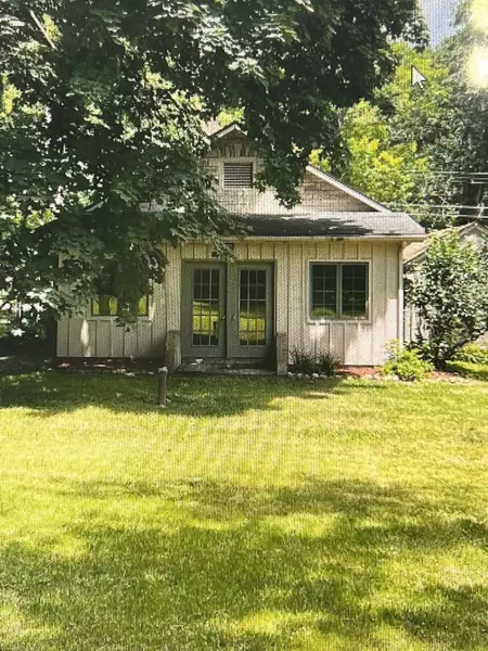 W3613 Oakrest Ave, Linn, WI 53147