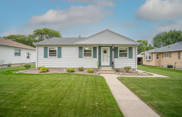5410 W Howard Ave, Milwaukee, WI 53220