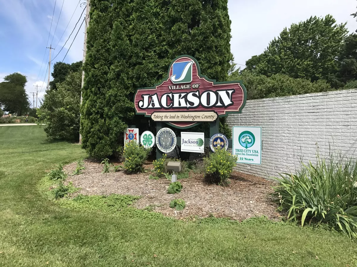 Jackson, WI 53037,W194N15787 East Gate Ct Unit Lt1