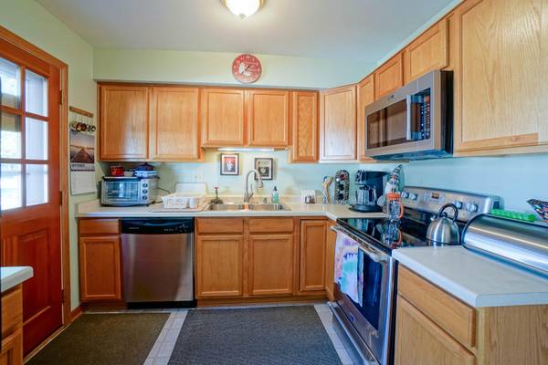 449 W Wisconsin Ave Unit 3, Oconomowoc, WI 53066