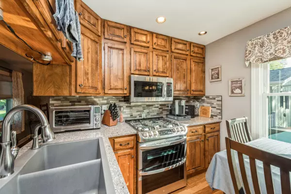 Twin Lakes, WI 53181,2904 Hickory Ln