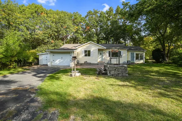 210 86th Pl, Pleasant Prairie, WI 53158