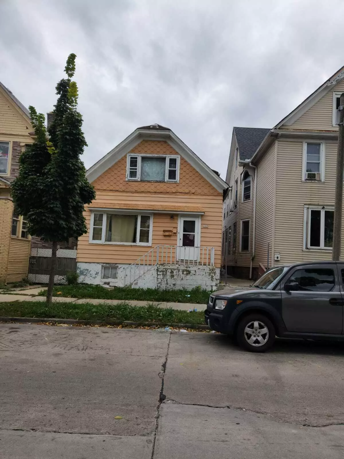 Milwaukee, WI 53204,1327 W Orchard St
