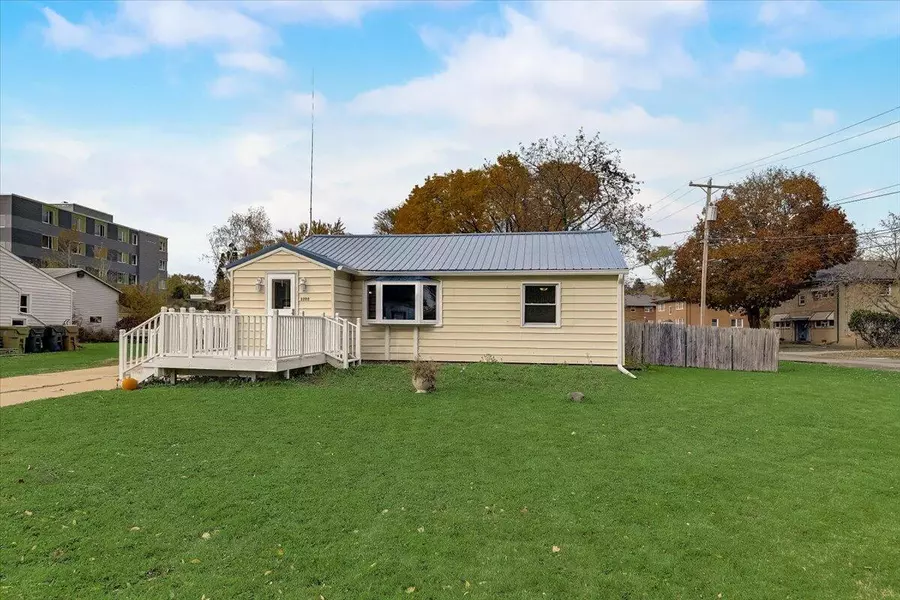 3220 Burke Ave, Madison, WI 53714