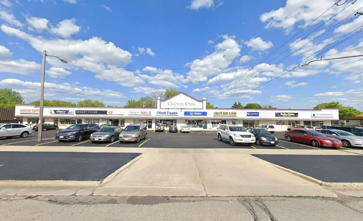 Milwaukee, WI 53221,5306 S 27th St