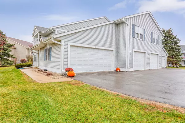 804 Canterberry Ct Unit C, West Bend, WI 53090