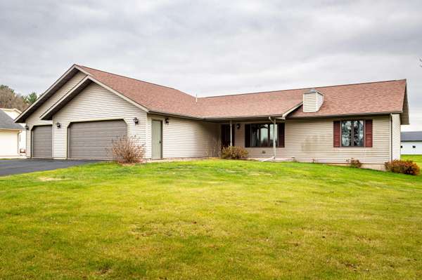 W7873 Amsterdam Prairie Rd, Holland, WI 54636