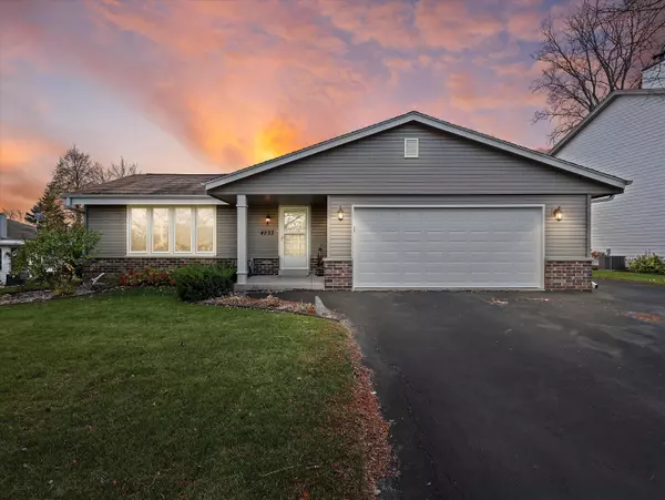 4233 W Carmel Dr, Franklin, WI 53132