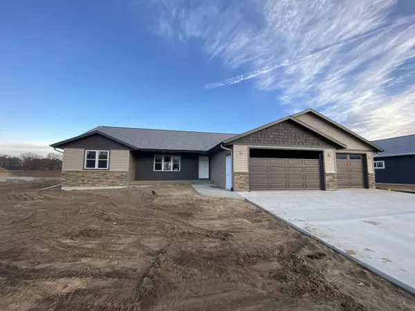 1833 Brooklyn Pl, Holmen, WI 54636