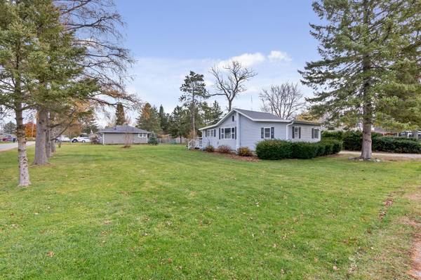 N1340 Cedar Rd, Bloomfield, WI 53128