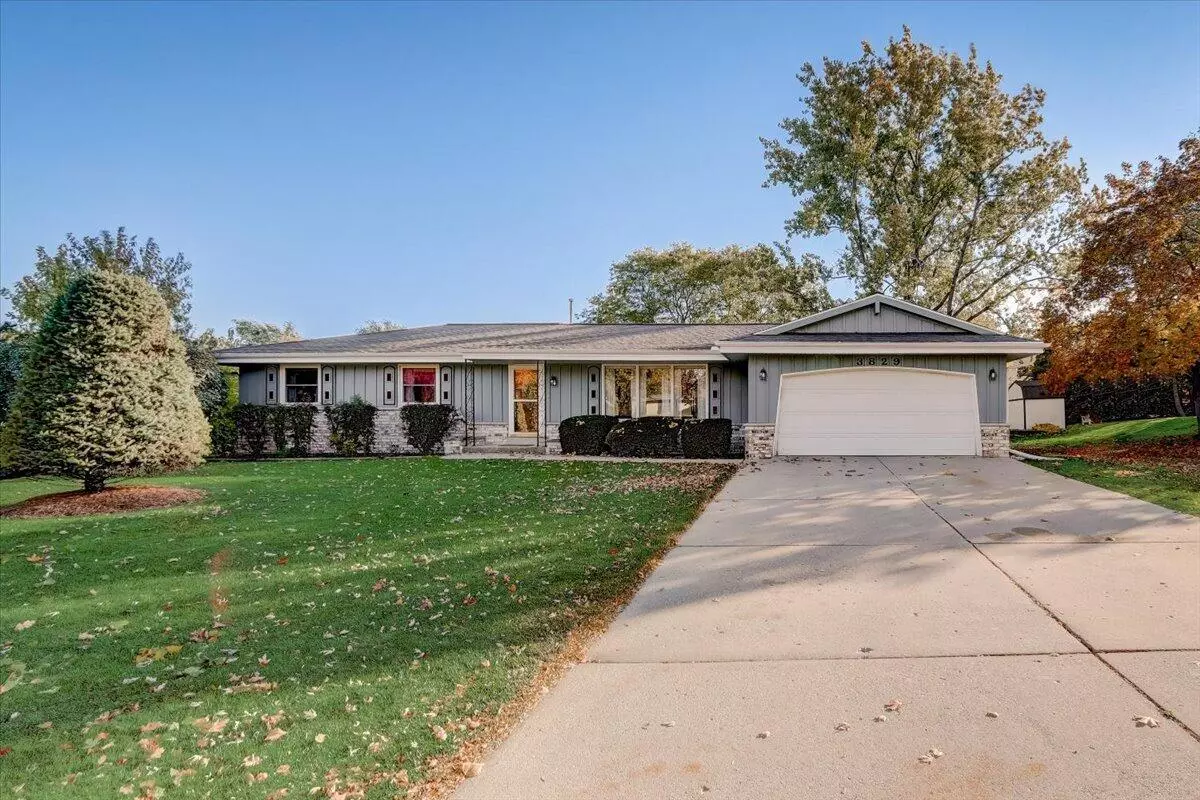 Franklin, WI 53132,3829 W Anita Ln
