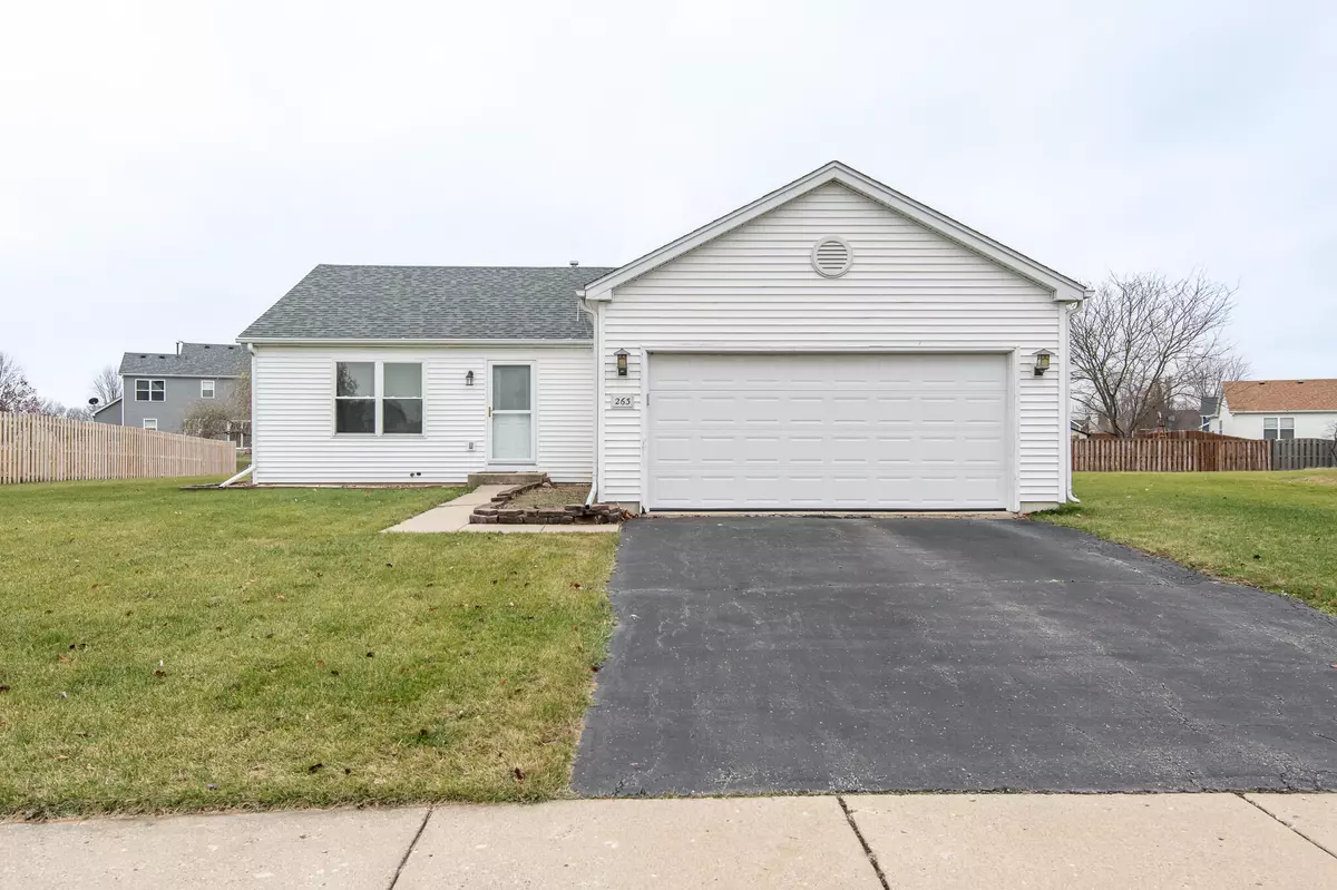 Genoa City, WI 53128,263 Deer Path Dr