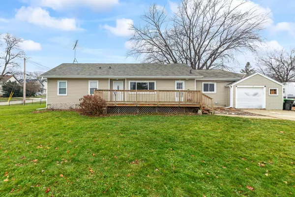 431 Wheelock Ave, Hartford, WI 53027