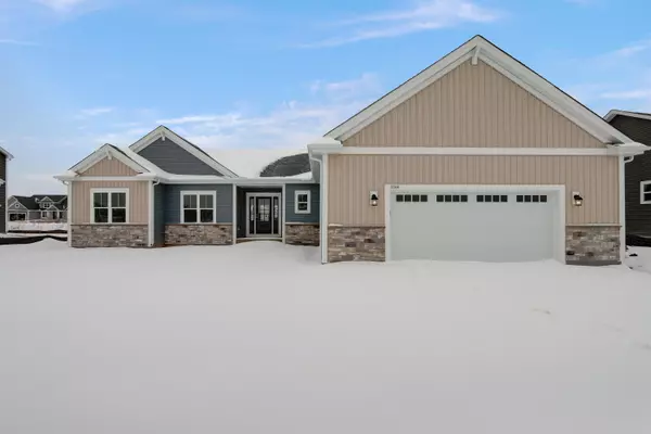 2268 N Meadow Ln, Grafton, WI 53024