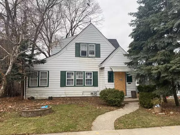 4155 N Montreal St, Milwaukee, WI 53216