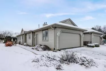 N80W17451 Cardinal Ct, Menomonee Falls, WI 53051