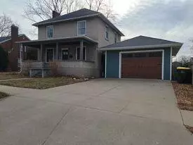 114 W Cass St, Prairie Du Chien, WI 53821