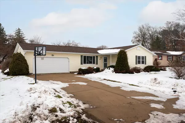 506 Nelson Ct, Viroqua, WI 54665