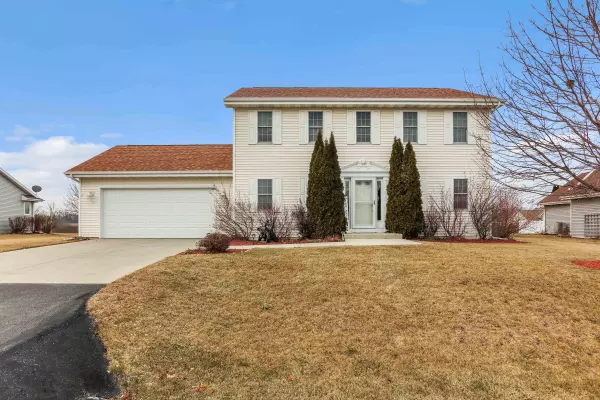 6828 Elderberry Rd, Caledonia, WI 53402