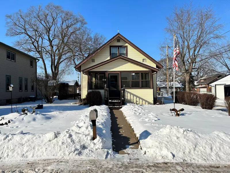 408 1st Ave E, Holmen, WI 54636