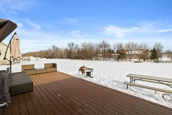 Oconomowoc, WI 53066,1521 Waters Edge Dr