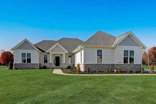 W279N8285 Hunter Ct, Lisbon, WI 53029