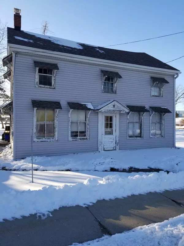 W283N7255 Main St, Merton, WI 53056