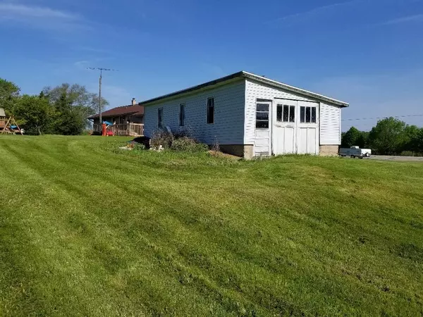 Randall, WI 53181,35601 Bassett Rd