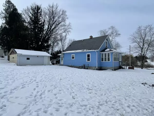 707 S Main St, Westby, WI 54667