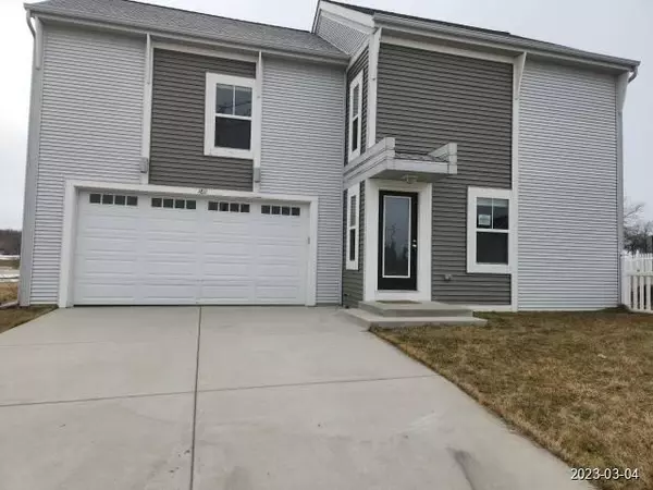1811 Shyanne Ct, Hartford, WI 53027