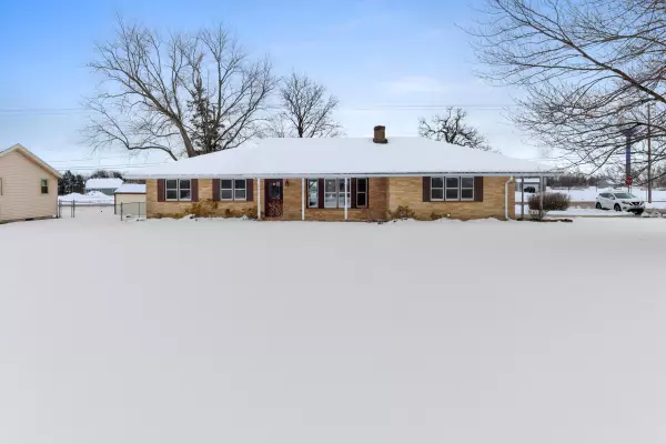 W7497 Pleasant St, Darien, WI 53115