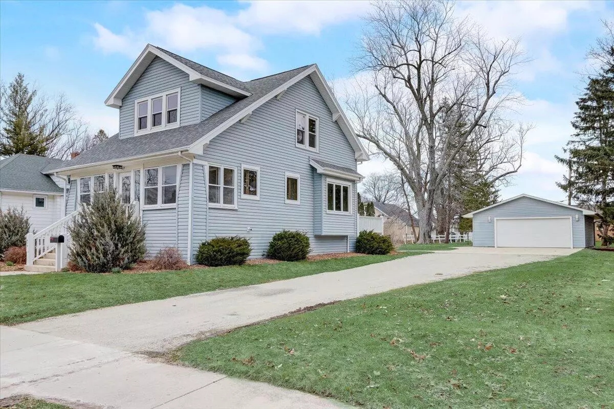 Elkhorn, WI 53121,617 N Church St