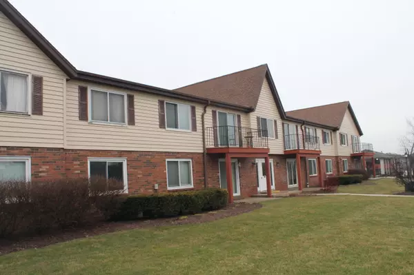 10620 N Ivy Ct Unit 29, Mequon, WI 53092