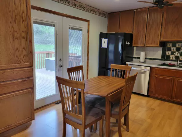 Merton, WI 53029,N64W28575 Meadowlark Ln