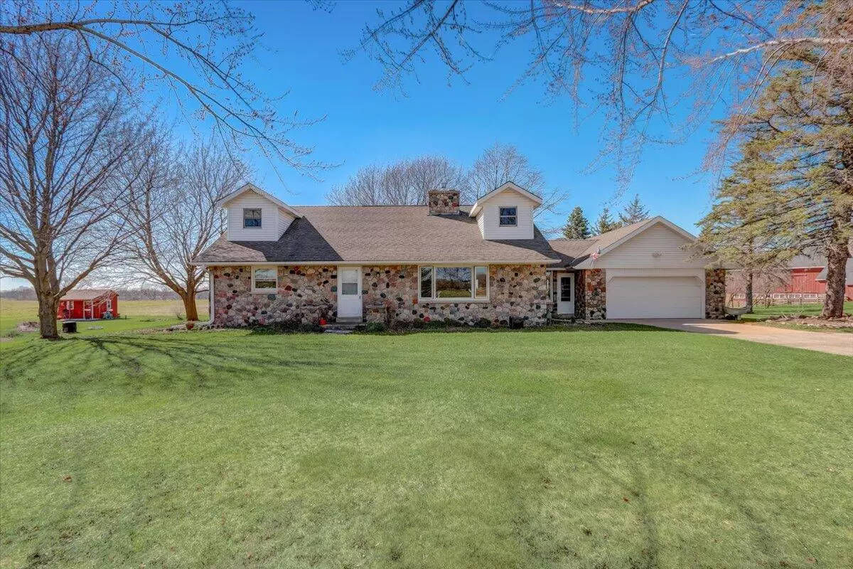 Mukwonago, WI 53149,W334S7837 County Road E -