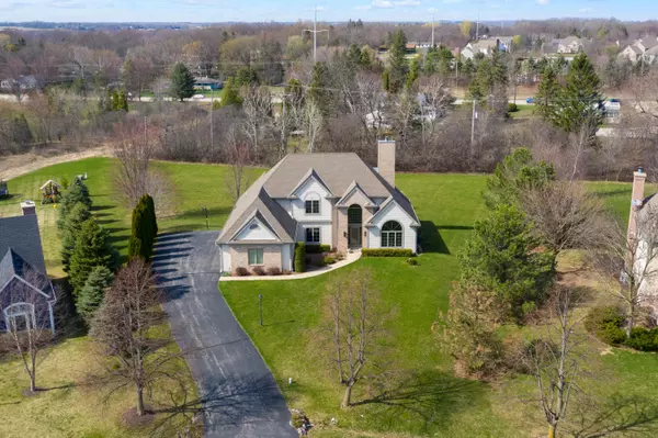 Mequon, WI 53097,11121 N Kensington Ct