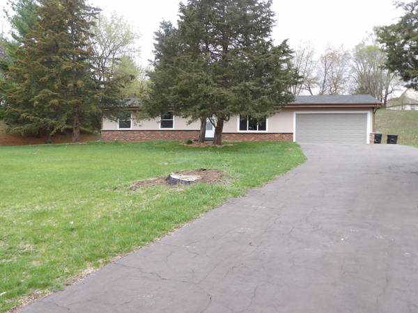 W303S8343 Forest Ct N, Mukwonago, WI 53149