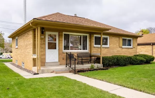 8729 W Elmore Ave, Milwaukee, WI 53222