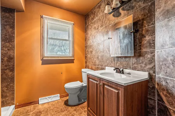 8026 N 51st Brown Deer, WI 53223