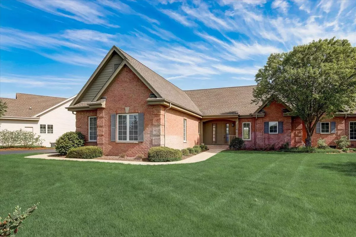 North Prairie, WI 53153,222 Eagles Cove Cir