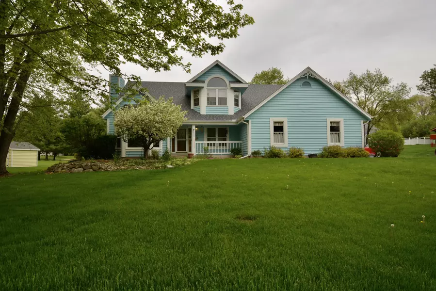 624 Bradford Way, Hartland, WI 53029