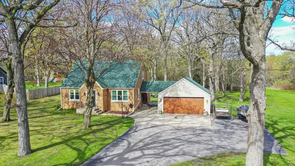 10612 39th Ave, Pleasant Prairie, WI 53158