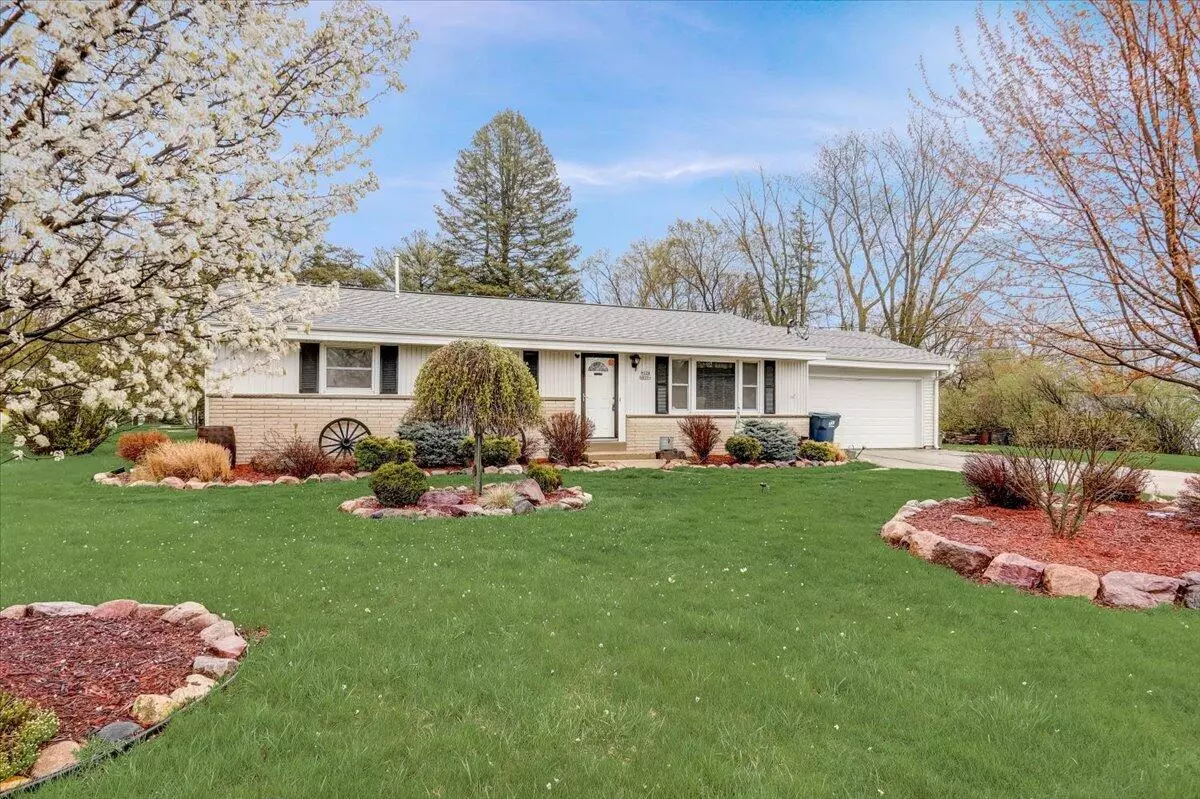 Sussex, WI 53089,W238N6274 Park Ct