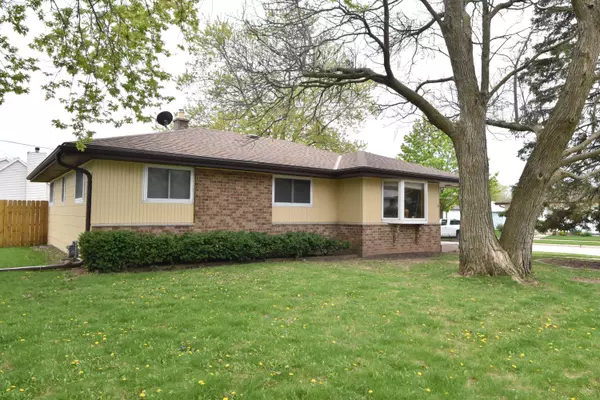 3309 E Henry Ave, Cudahy, WI 53110