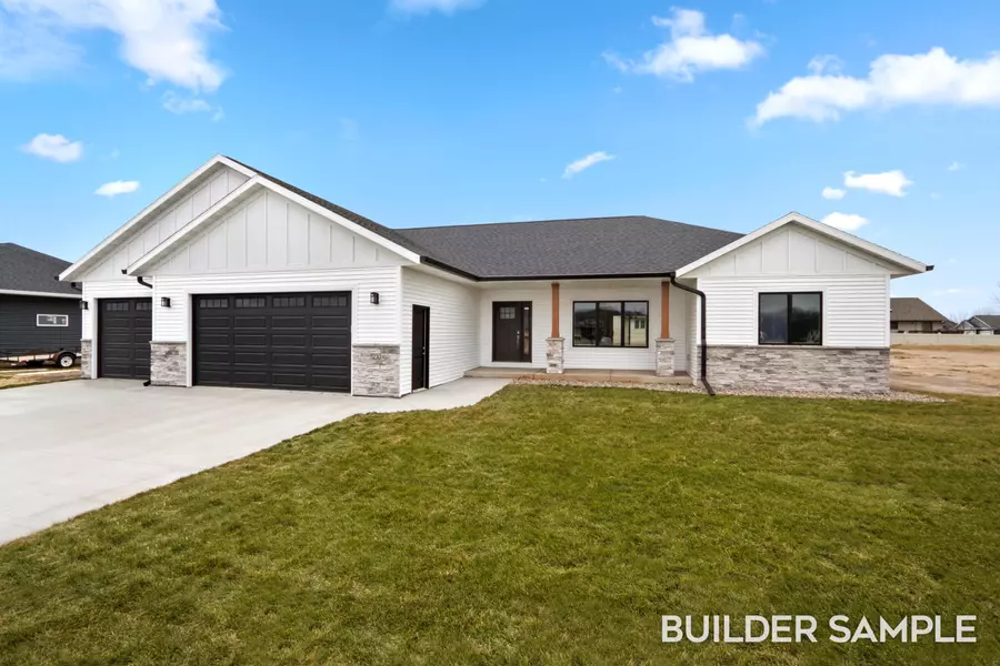 1330 Bridger Dr, Holmen, WI 54636