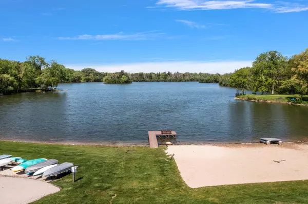 Mequon, WI 53092,3602 W Normandy Ct