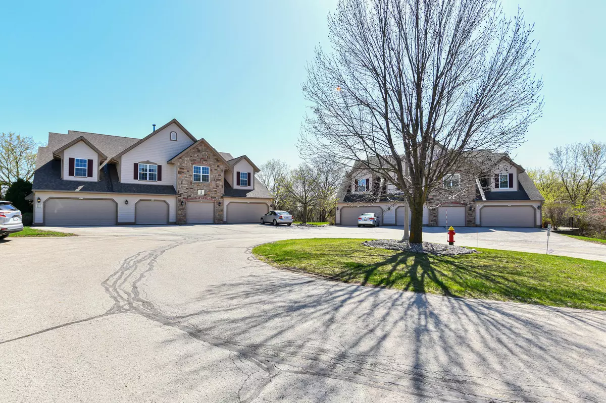 Oak Creek, WI 53154,2014 W Vista Bella Dr