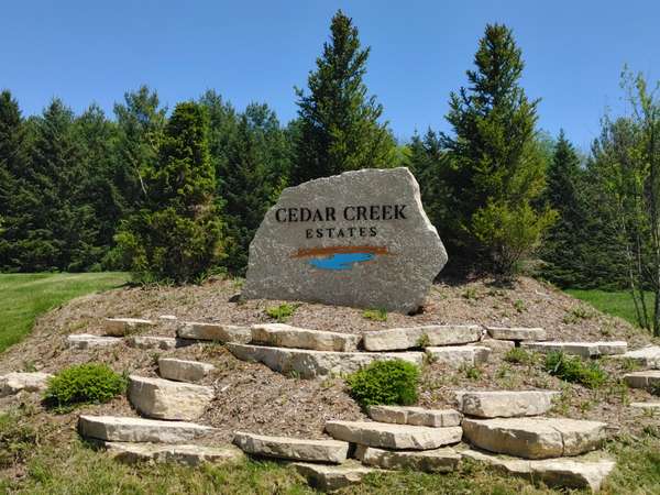 3915 Maxon Dr Unit Lt22, Polk, WI 53086